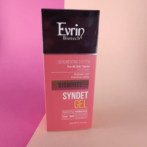 Q556E11O8YNd4DclkddagikiJLjNS4oL3nV445MlShX6iUcXf1.jpg_512X512X70.jpg ژل شستشوی روشن کننده صورت و بدن اورین evrin - تصویر 1